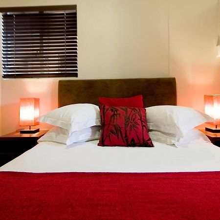 10 On Cape Self Catering Apartments Порт Елизабет Стая снимка