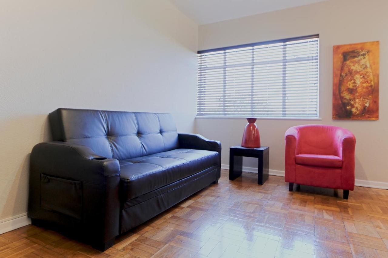 10 On Cape Self Catering Apartments Порт Елизабет Екстериор снимка