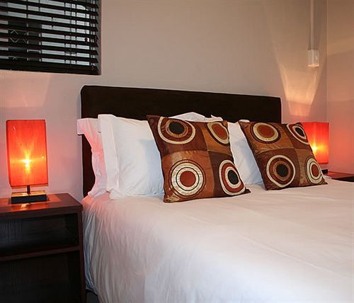 10 On Cape Self Catering Apartments Порт Елизабет Екстериор снимка